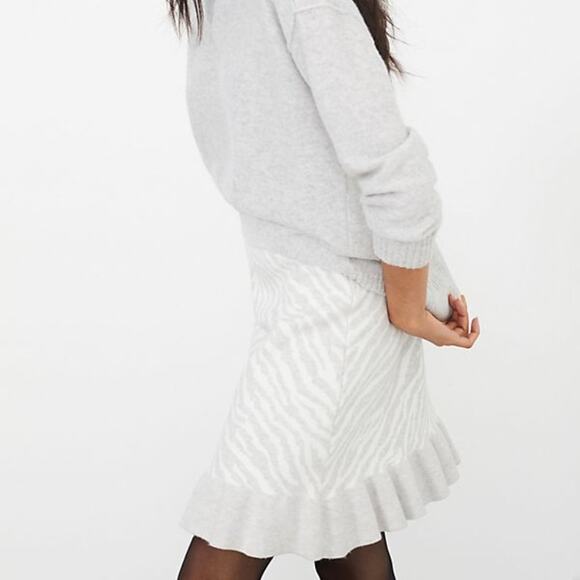 Anthropologie Gray Zebra Ruffled Knit Skirt - Picture 3 of 16